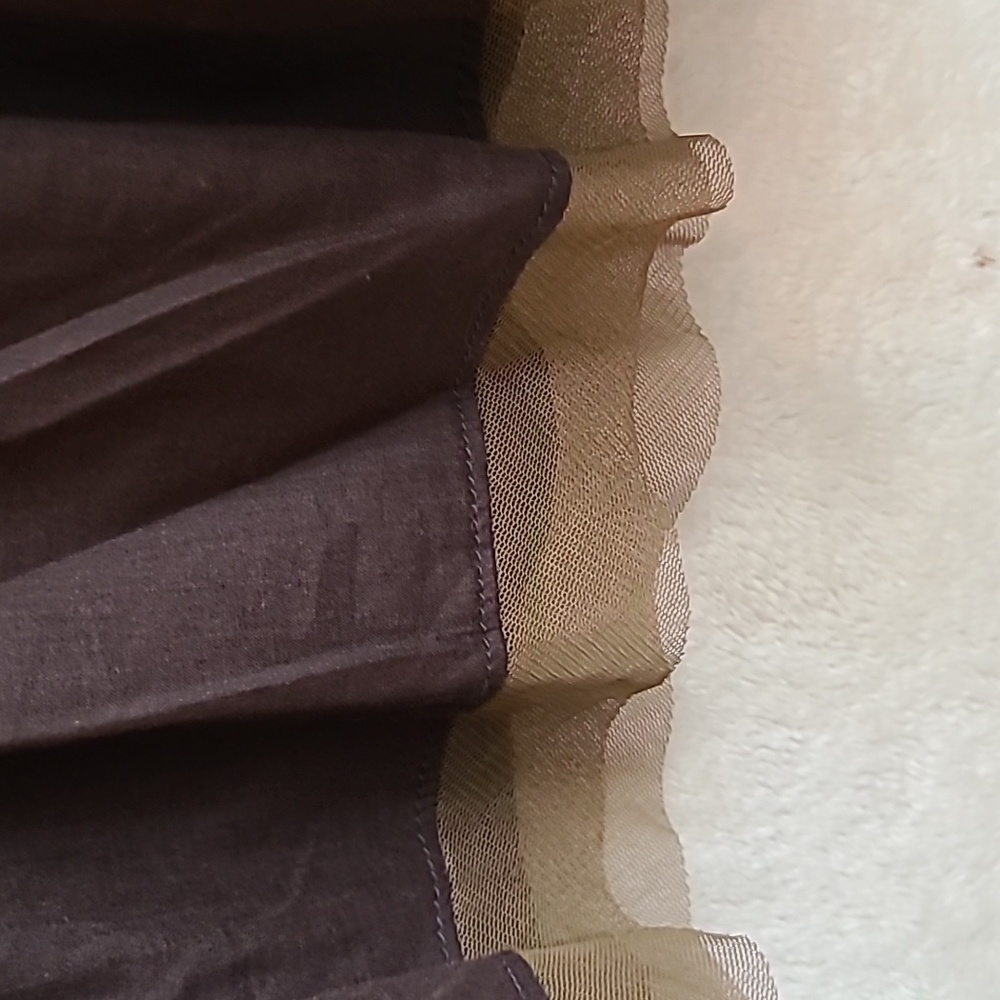 Brown flirty skirt - Picture 2 of 3